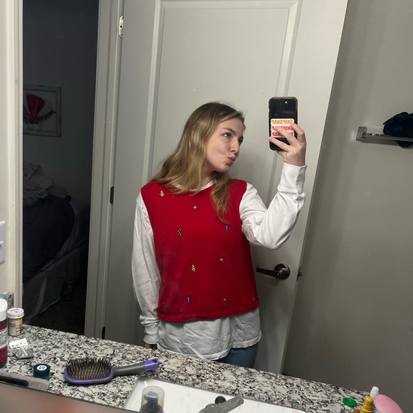 Meet your Posher, Elizabeth - Picture 1 of 10